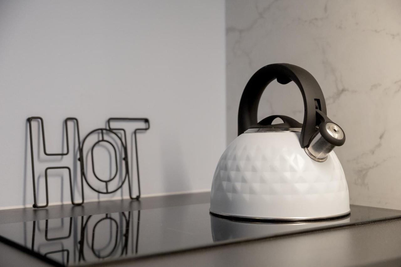 Metro Politechnika Cosy Apartment ワルシャワ エクステリア 写真