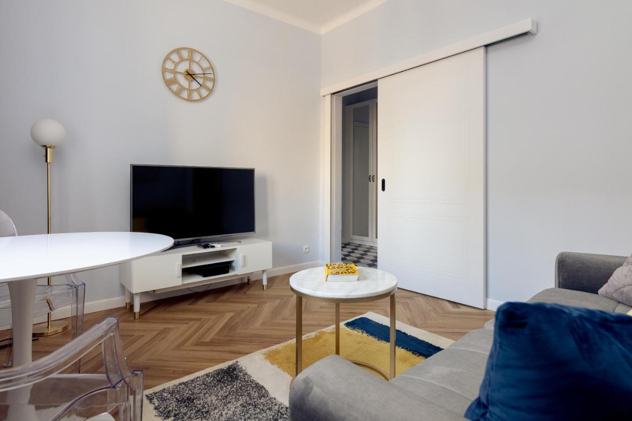 Metro Politechnika Cosy Apartment ワルシャワ エクステリア 写真